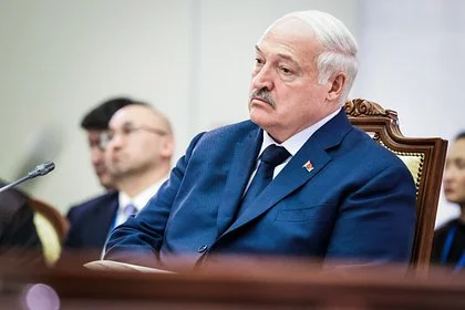 Лукашенко предрек поражение Украине после потери Донбасса